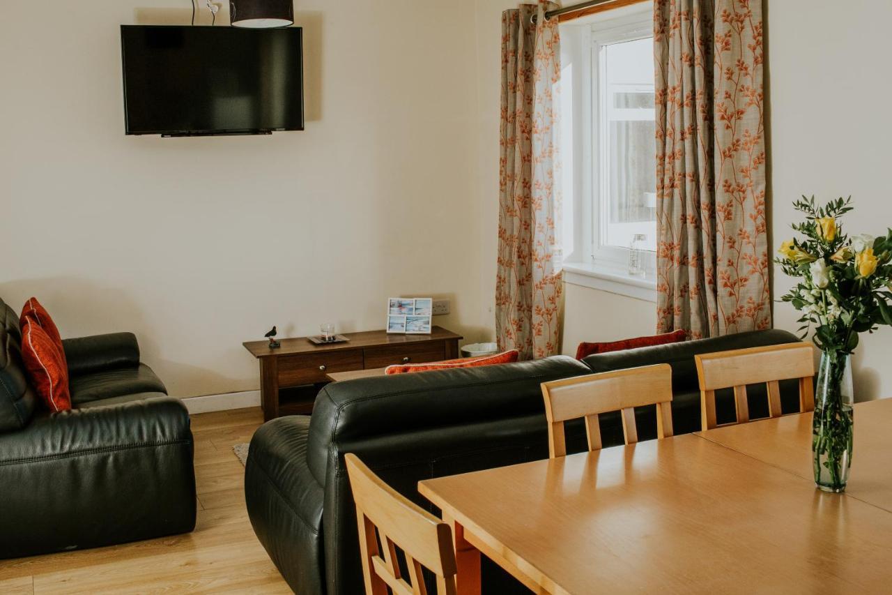 Uist Travel Accommodation Daliburgh  Dış mekan fotoğraf